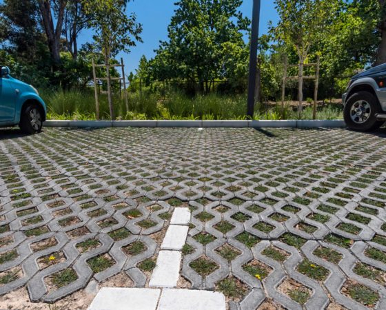 Permeable concrete paving