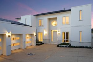Decolite Eaves Closures