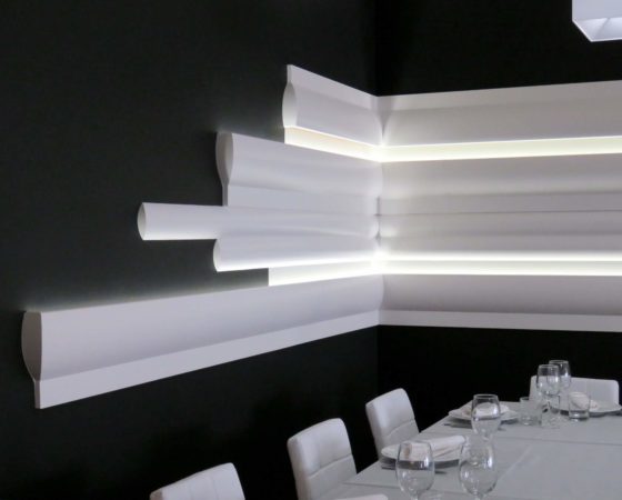 Grobuild_custom skirting with lights from Orac