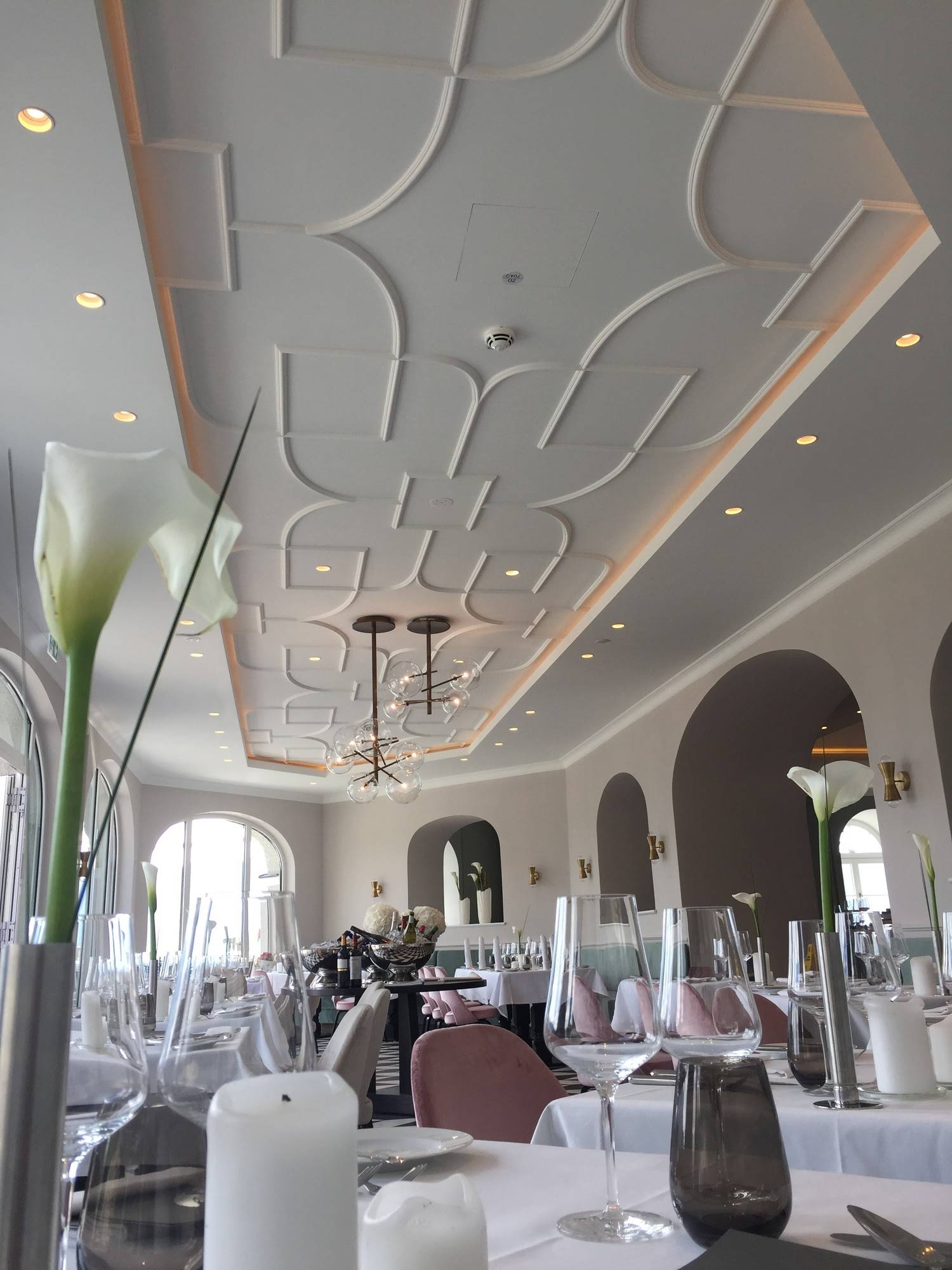 Grbuild custom ceiling for a commercial restaurant